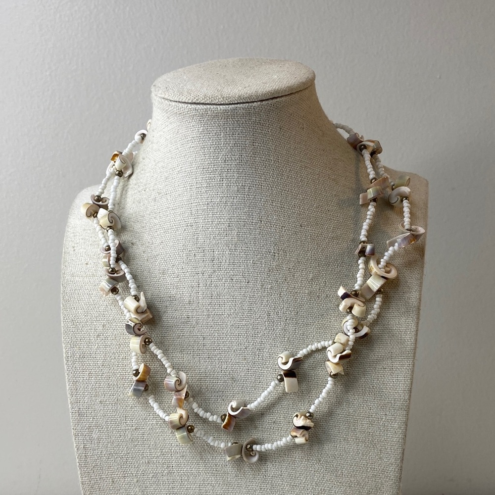 Shell necklace - Picture 1 of 3